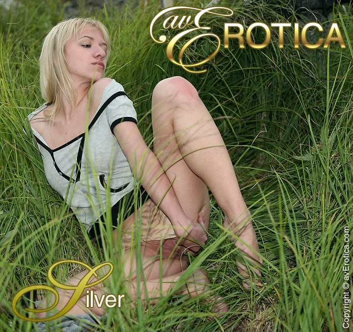 avErotica gallery - Silver - 100 photos - Annette