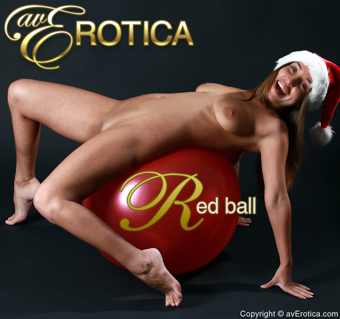 avErotica gallery - Red ball - 80 photos - Maggie