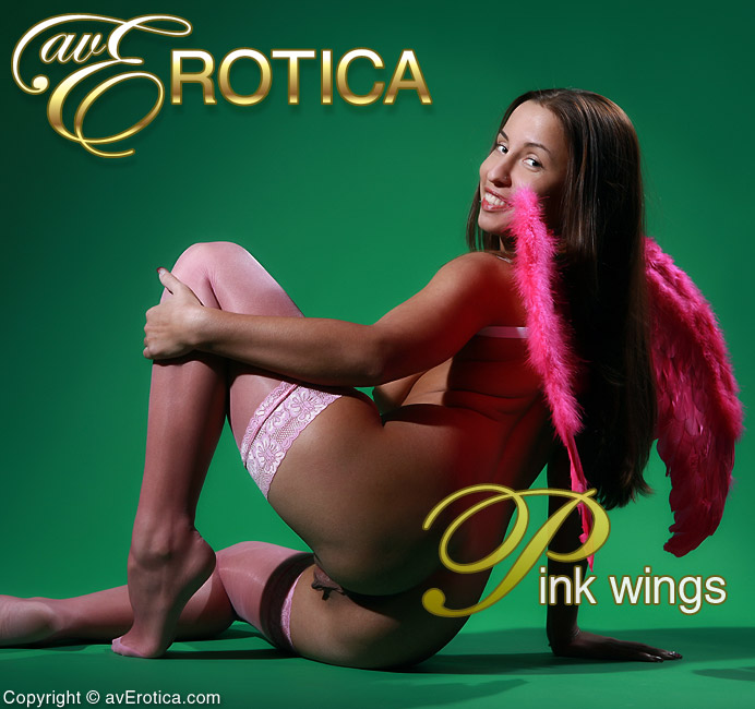 avErotica gallery - Pink wings - 77 photos - Maggie
