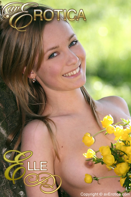 avErotica Elle